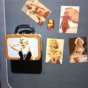 Vintage mini Marilyn Monroe Lunch- make-up box decor & vintage postcards 7.5x4.5